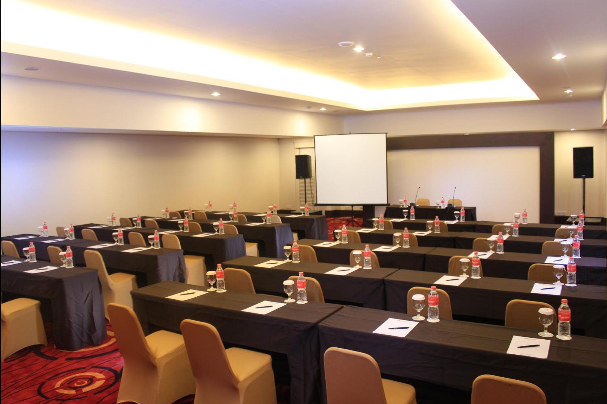 Swiss-Belinn Balikpapan Balikpapan (Borneo) Exterior foto